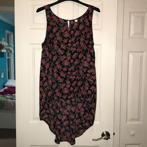 Torrid hi-low tank top.